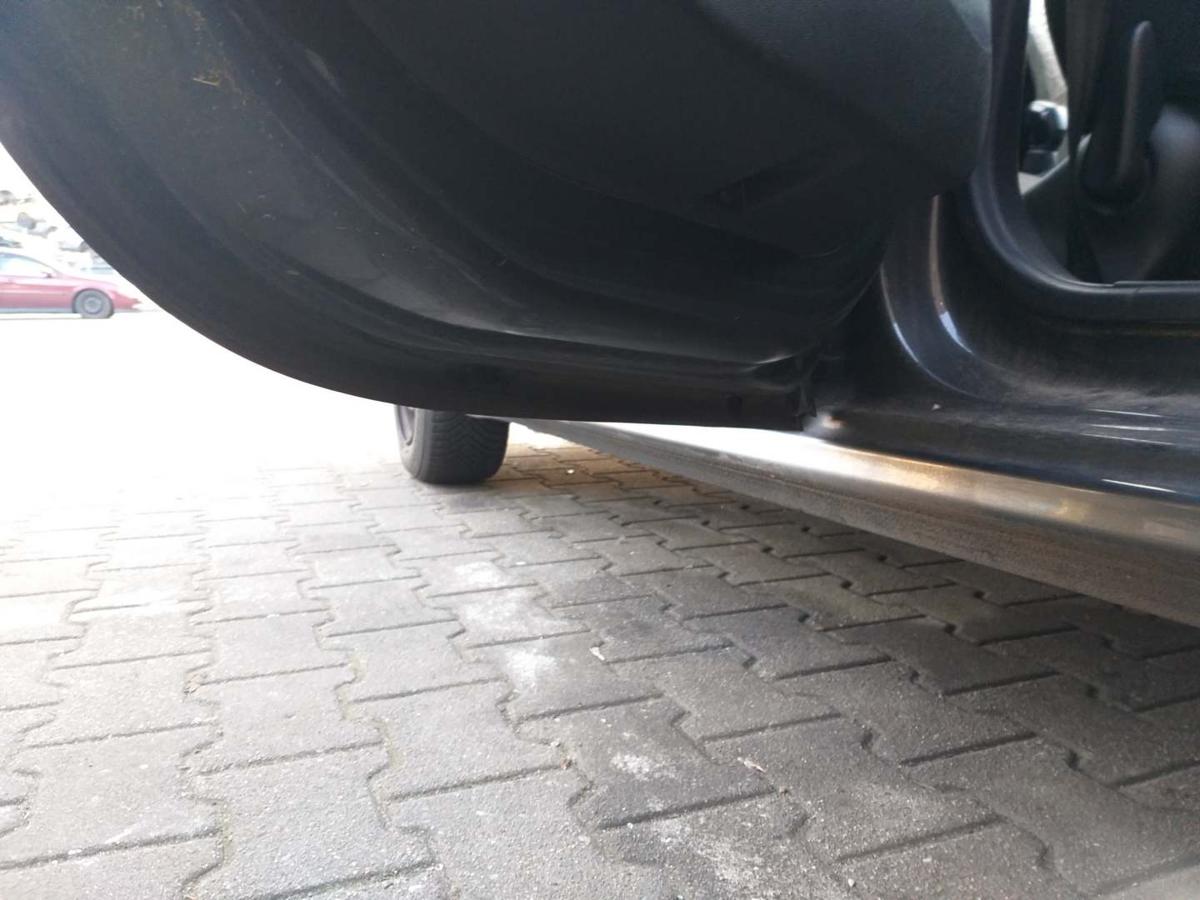 Peugeot 208 original T&uuml;r hinten links KTP Grau Shark Rohbau Bj.2015